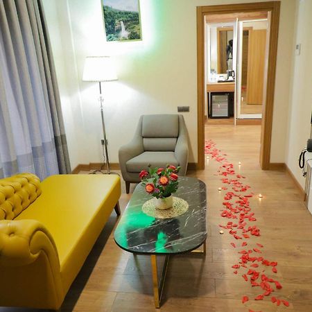 United Hotel International Yaoundé エクステリア 写真