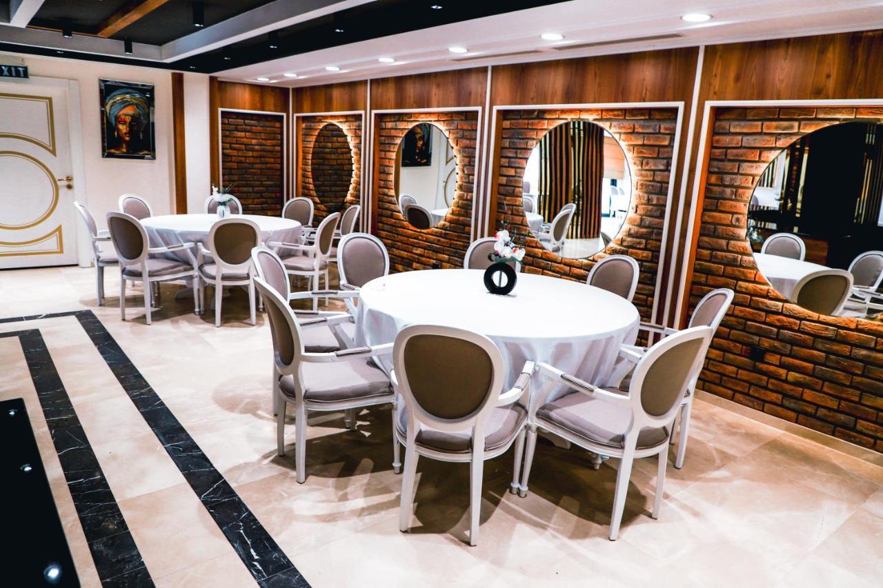 United Hotel International Yaoundé エクステリア 写真