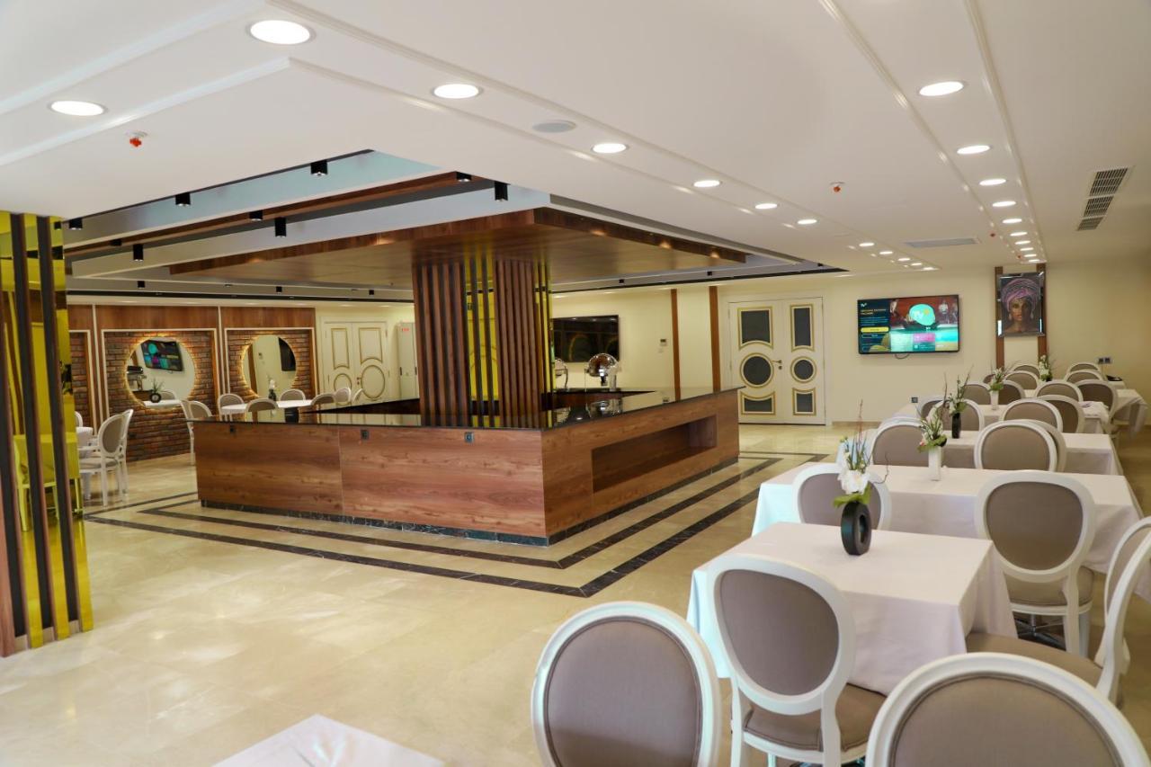 United Hotel International Yaoundé エクステリア 写真