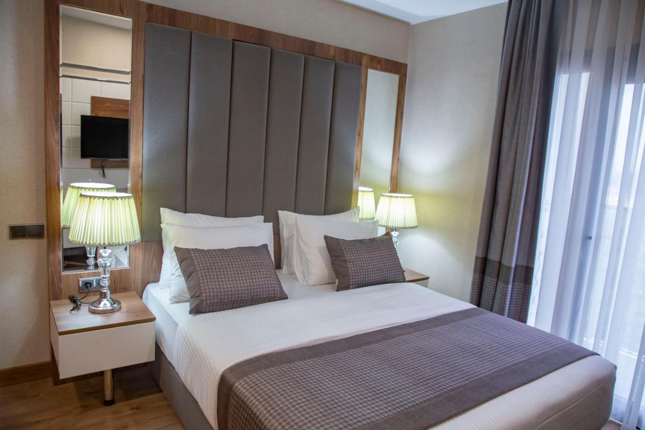 United Hotel International Yaoundé エクステリア 写真