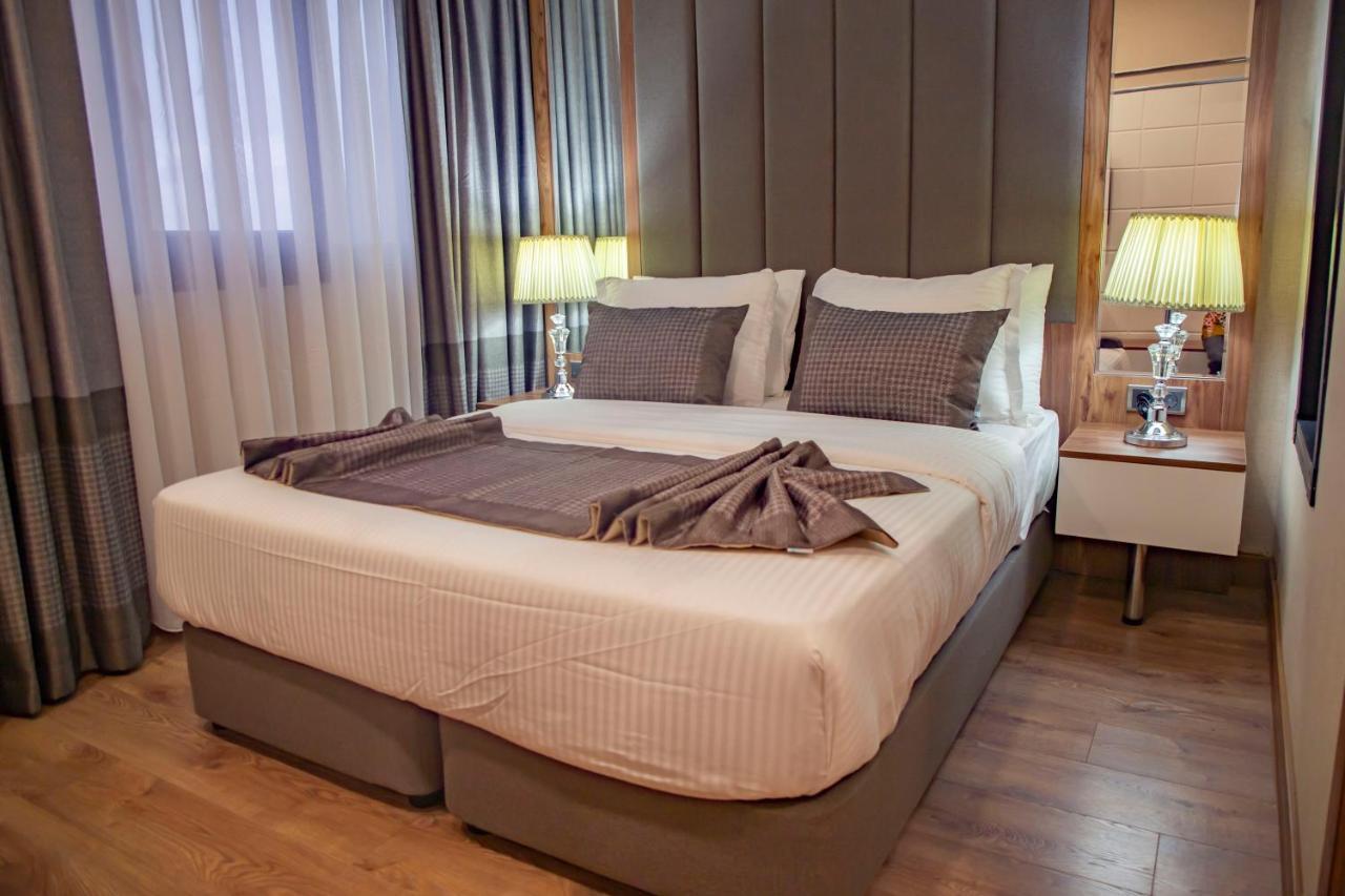United Hotel International Yaoundé エクステリア 写真