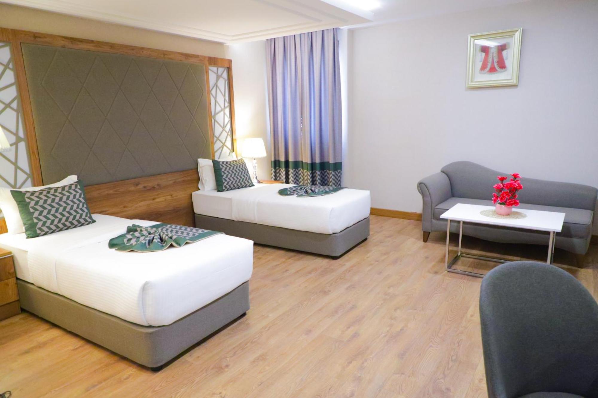 United Hotel International Yaoundé エクステリア 写真