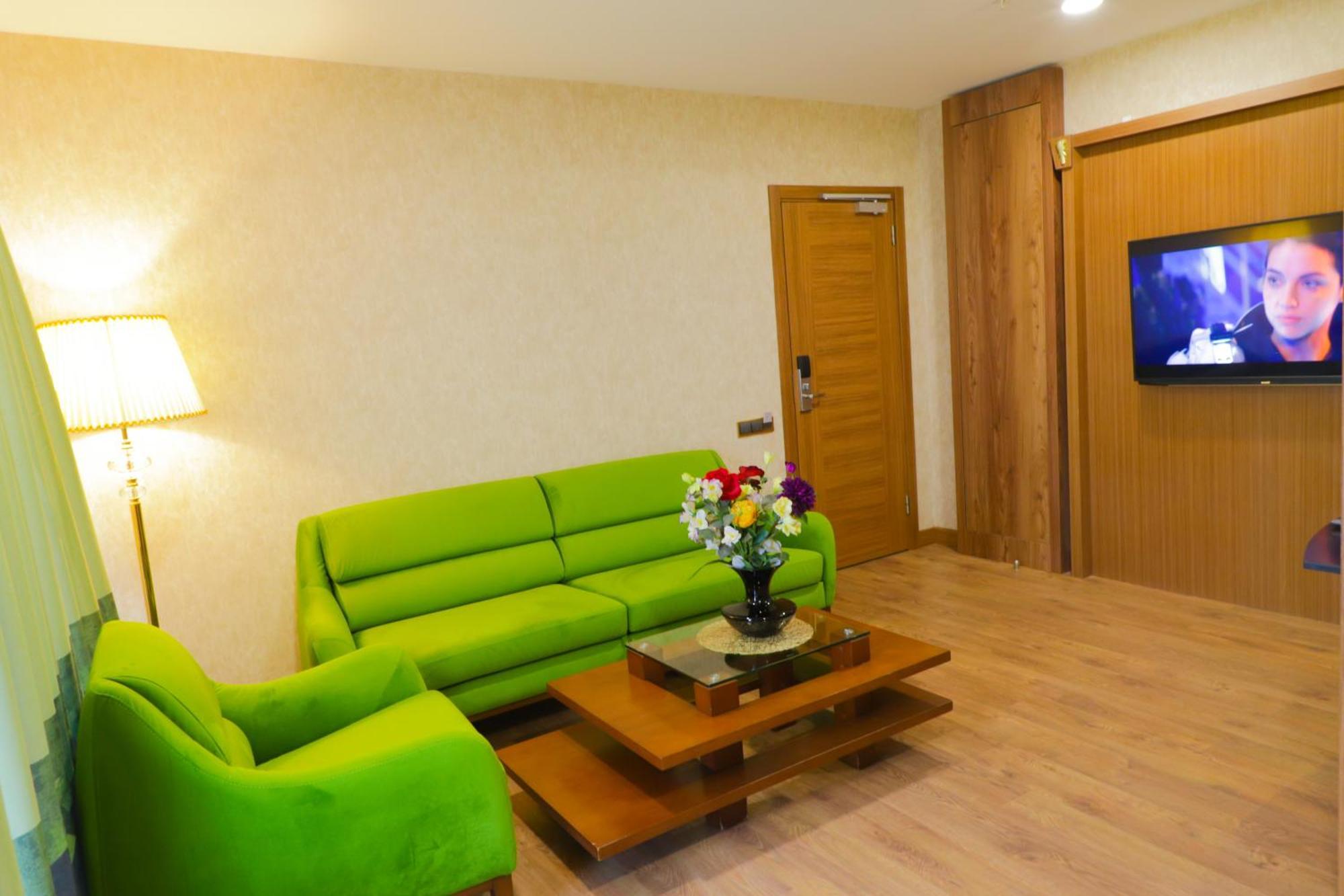 United Hotel International Yaoundé エクステリア 写真